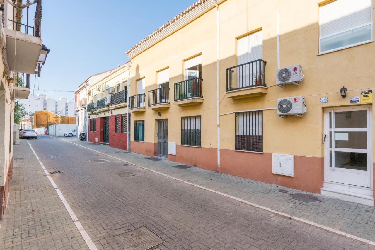 Family Noemi Home Center Malaga Exterior photo